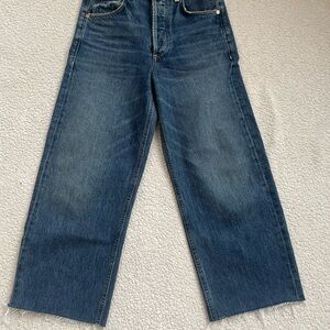 Stylish Wide-Leg Denim Jeans. Cropped length. Ayla by Citizens of Humanity